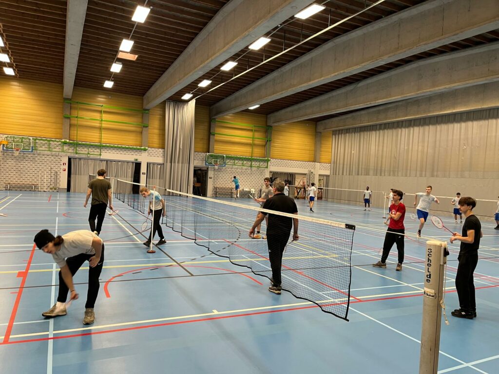 Sport is good for you!
The French students playing badminton